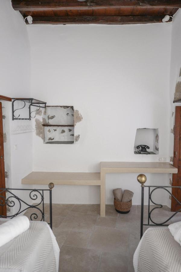 Castrum Traditional Sunset Suites Plaka  外观 照片