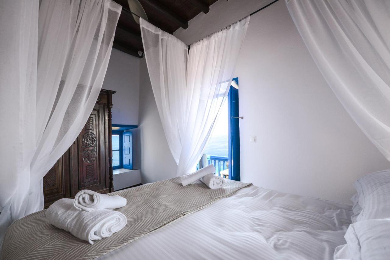 Castrum Traditional Sunset Suites Plaka  外观 照片