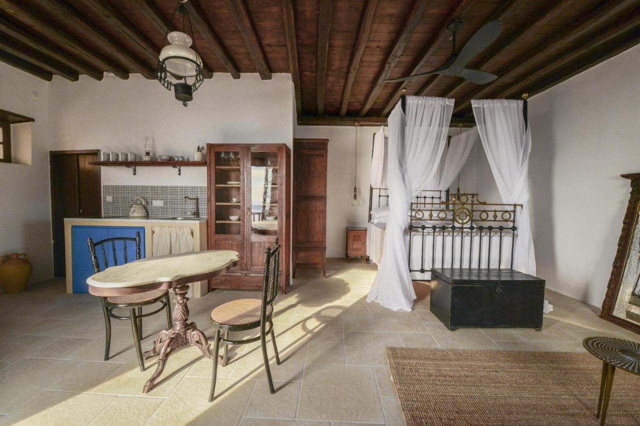 Castrum Traditional Sunset Suites Plaka  外观 照片
