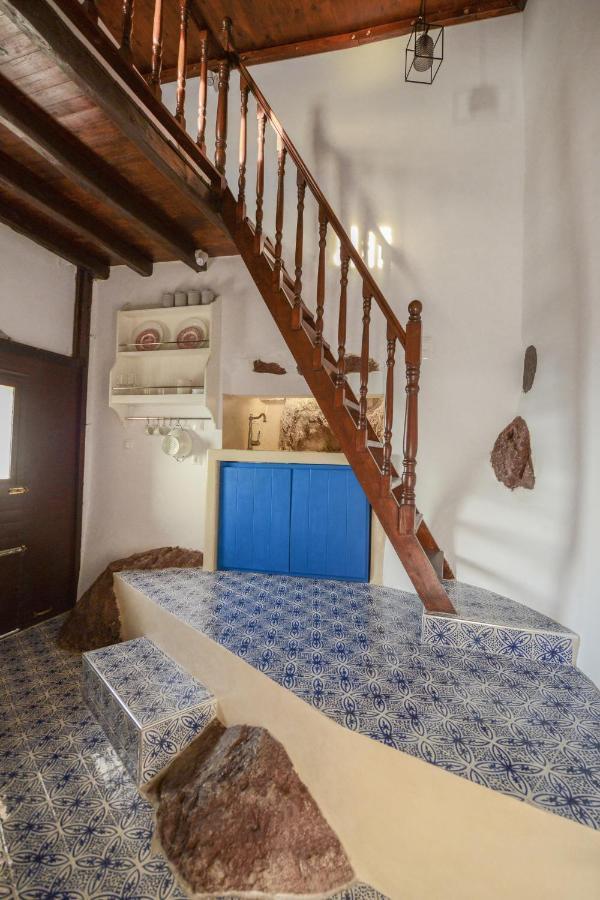 Castrum Traditional Sunset Suites Plaka  外观 照片