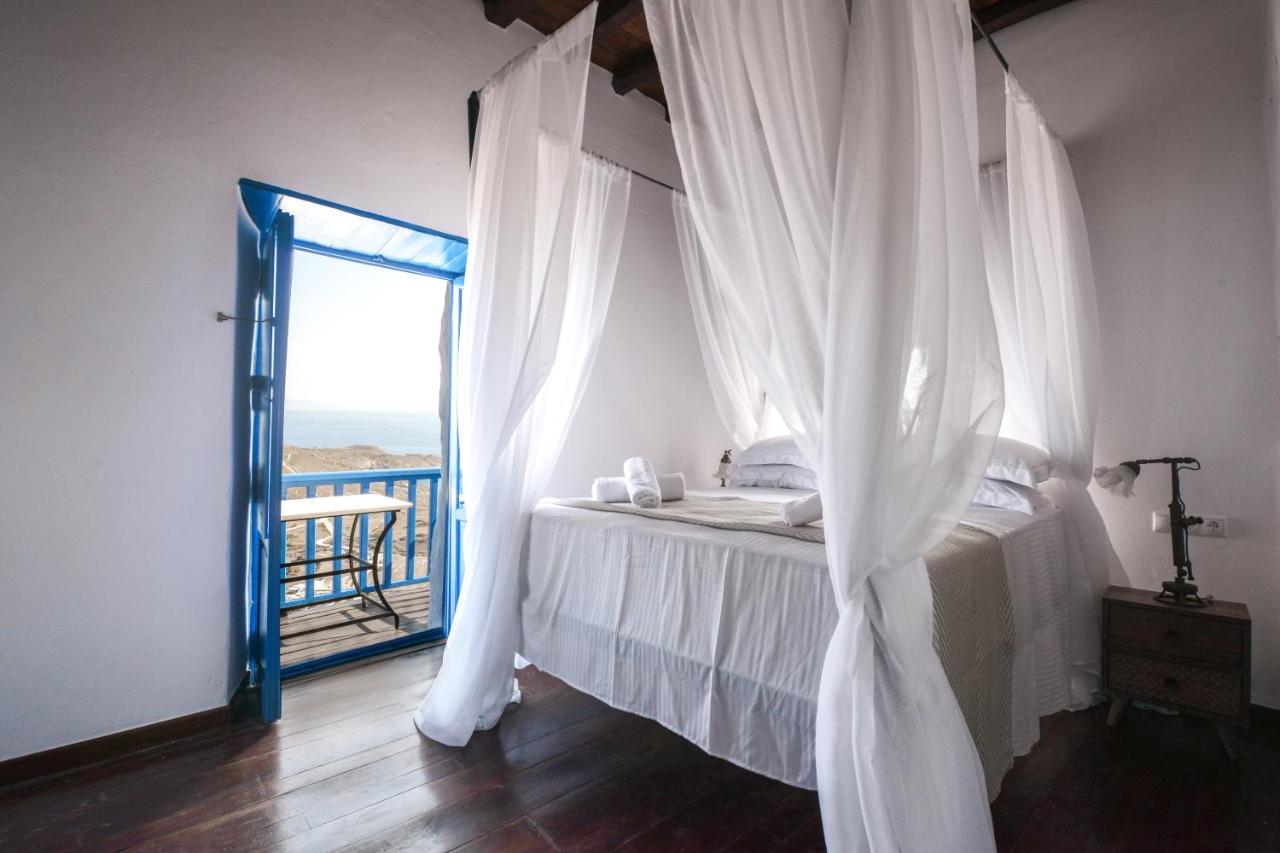 Castrum Traditional Sunset Suites Plaka  外观 照片