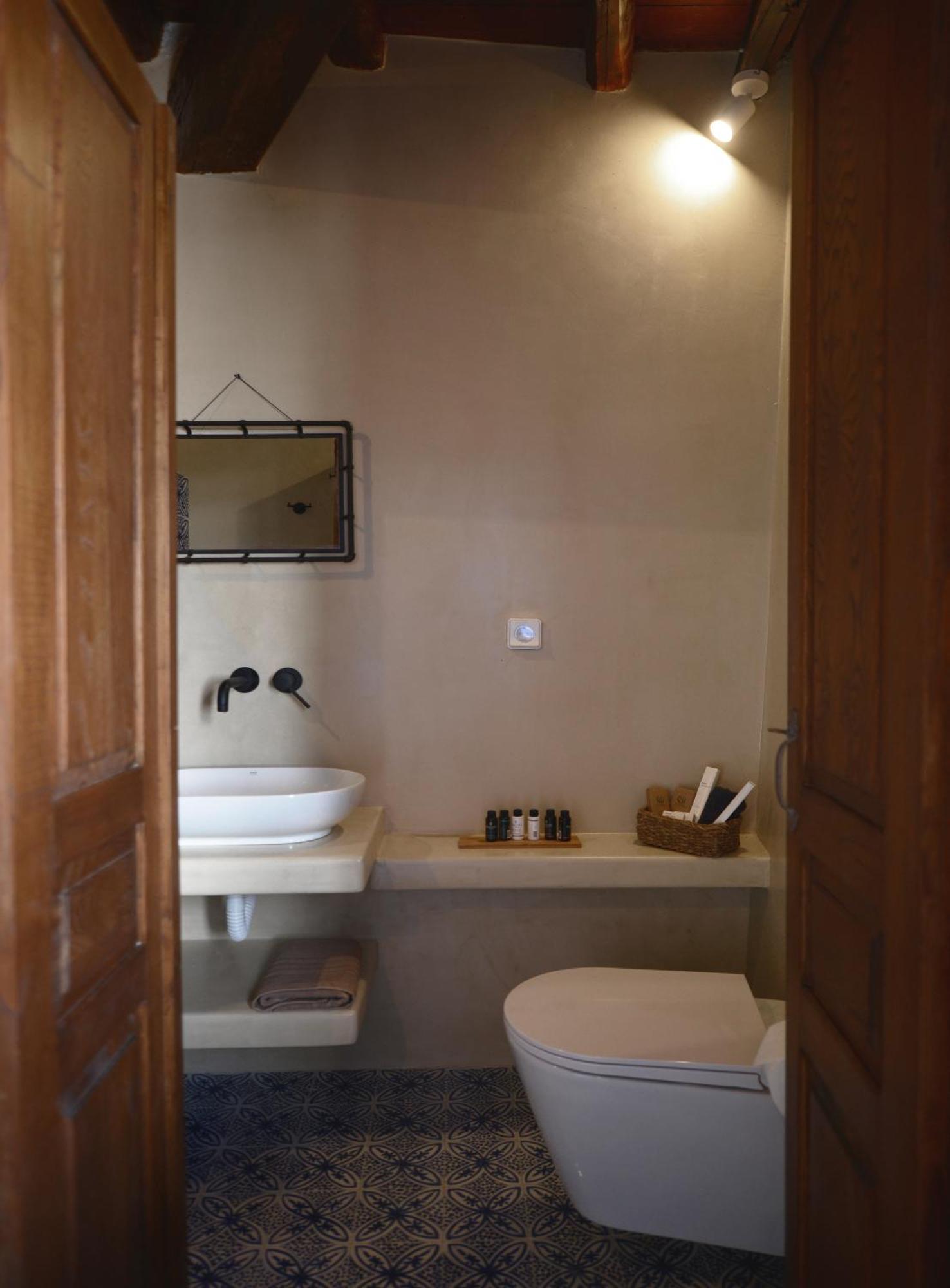 Castrum Traditional Sunset Suites Plaka  外观 照片